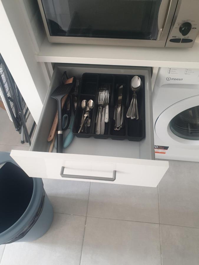 Appartements Renove 2023 Proche Aeroport 5Min, Gare Sncf 2 Min, Tramway Au Pied De L'Immeuble , Parking Possible, Renovated Apartments 2023 Near The Airport 5 Min, Train Station 2 Min, Tram Next To The Building 1 Min, Parking Possible Niza Exterior foto
