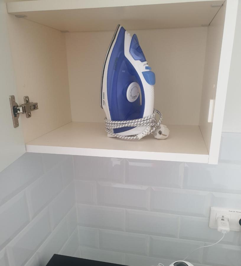 Appartements Renove 2023 Proche Aeroport 5Min, Gare Sncf 2 Min, Tramway Au Pied De L'Immeuble , Parking Possible, Renovated Apartments 2023 Near The Airport 5 Min, Train Station 2 Min, Tram Next To The Building 1 Min, Parking Possible Niza Exterior foto