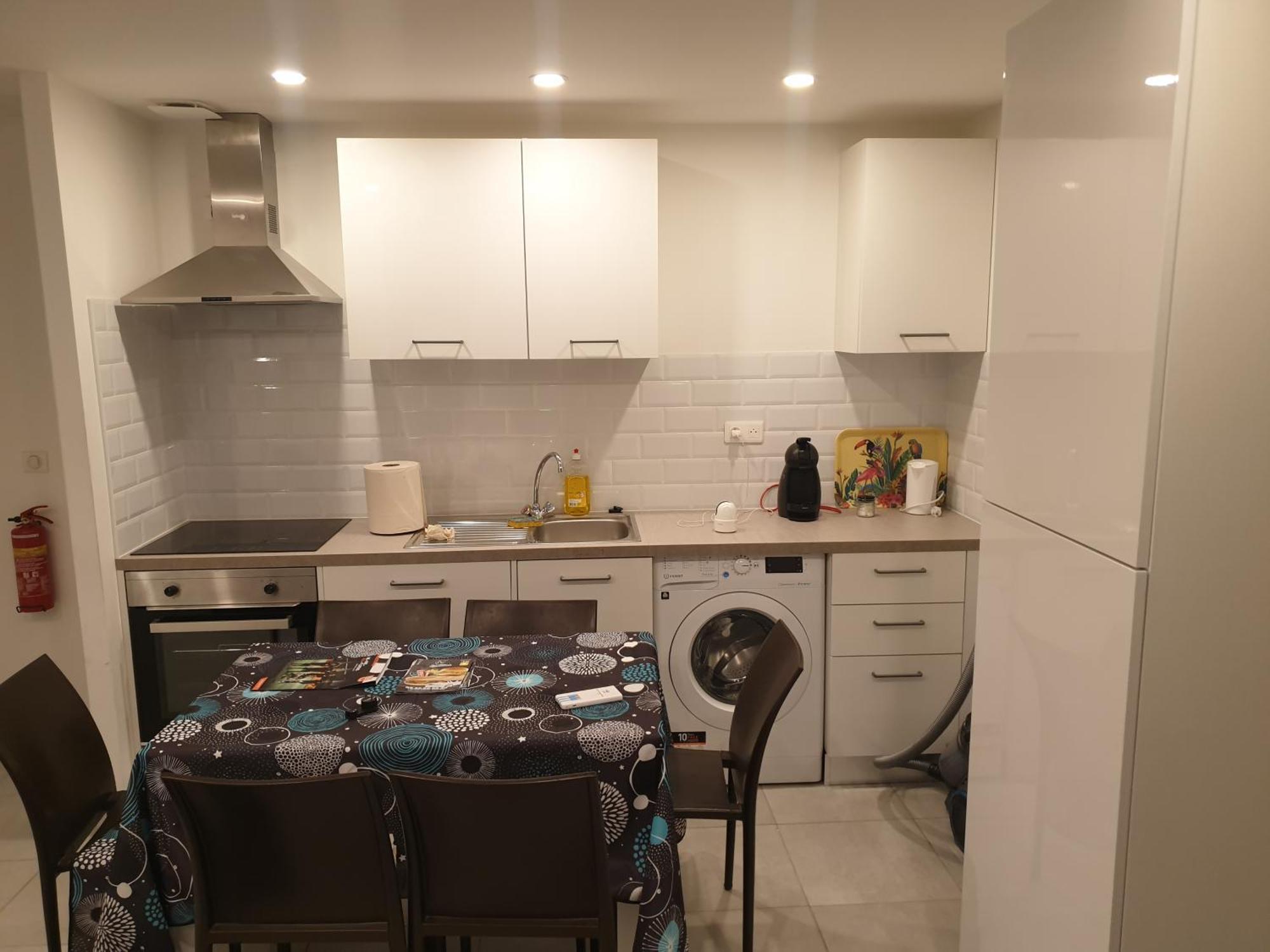 Appartements Renove 2023 Proche Aeroport 5Min, Gare Sncf 2 Min, Tramway Au Pied De L'Immeuble , Parking Possible, Renovated Apartments 2023 Near The Airport 5 Min, Train Station 2 Min, Tram Next To The Building 1 Min, Parking Possible Niza Exterior foto